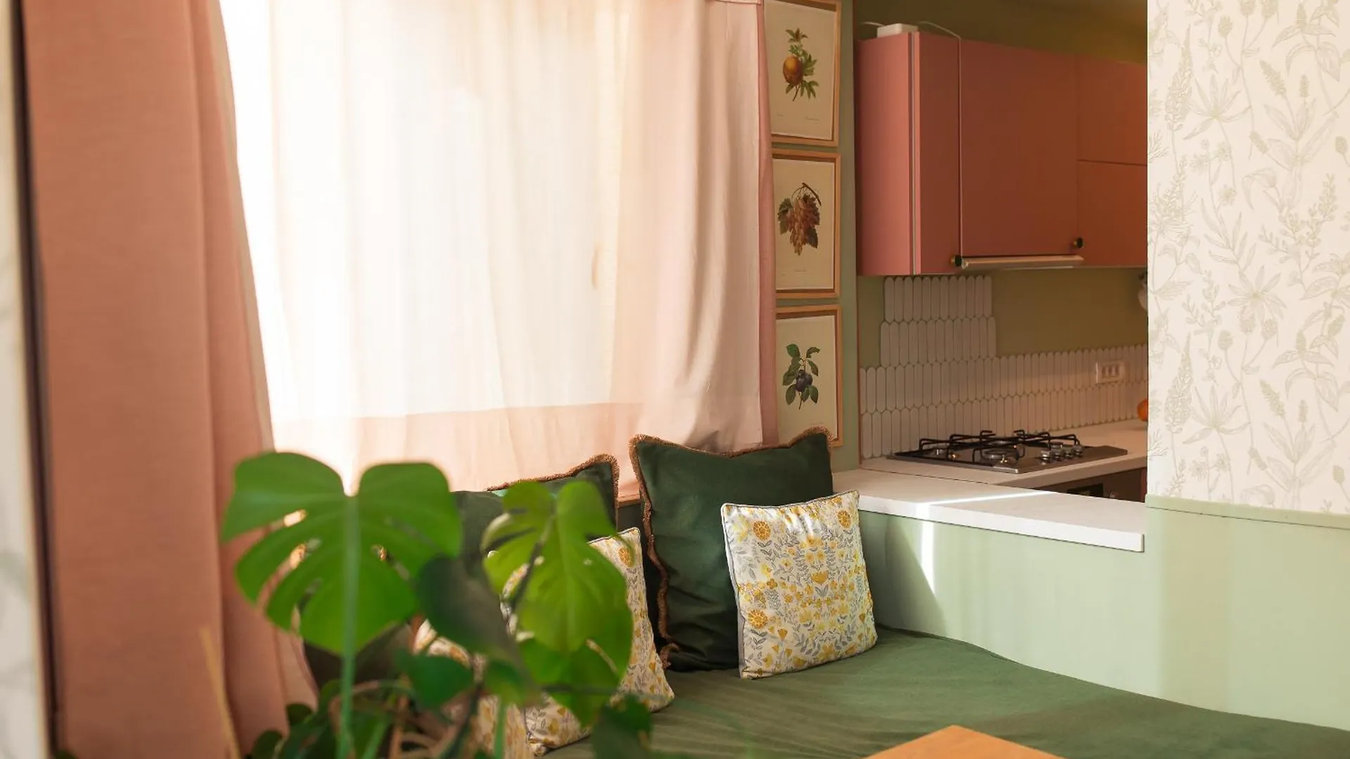Garden Nest - Central Retreat Near Cismigiu Park Bukarest Apartman