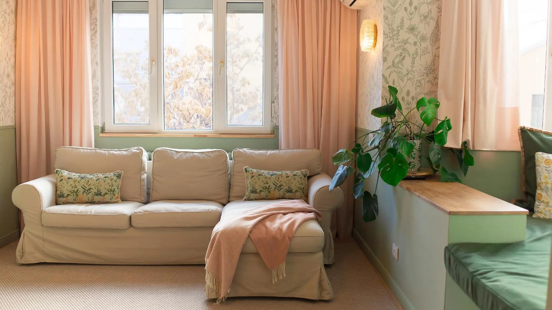 Apartman Garden Nest - Central Retreat Near Cismigiu Park Bukarest Románia